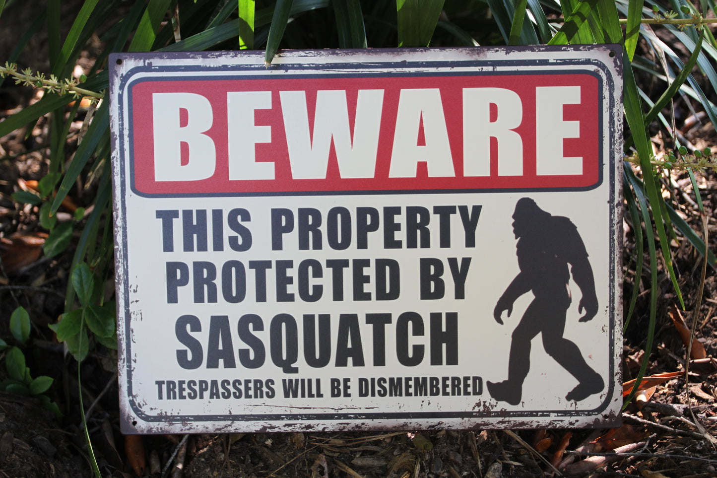 BEWARE OF BIGFOOT SIGN, Fence Sign, Wall Sign, Bigfoot Gift, Bigfoot Collection, Mythical Beast, BF-2