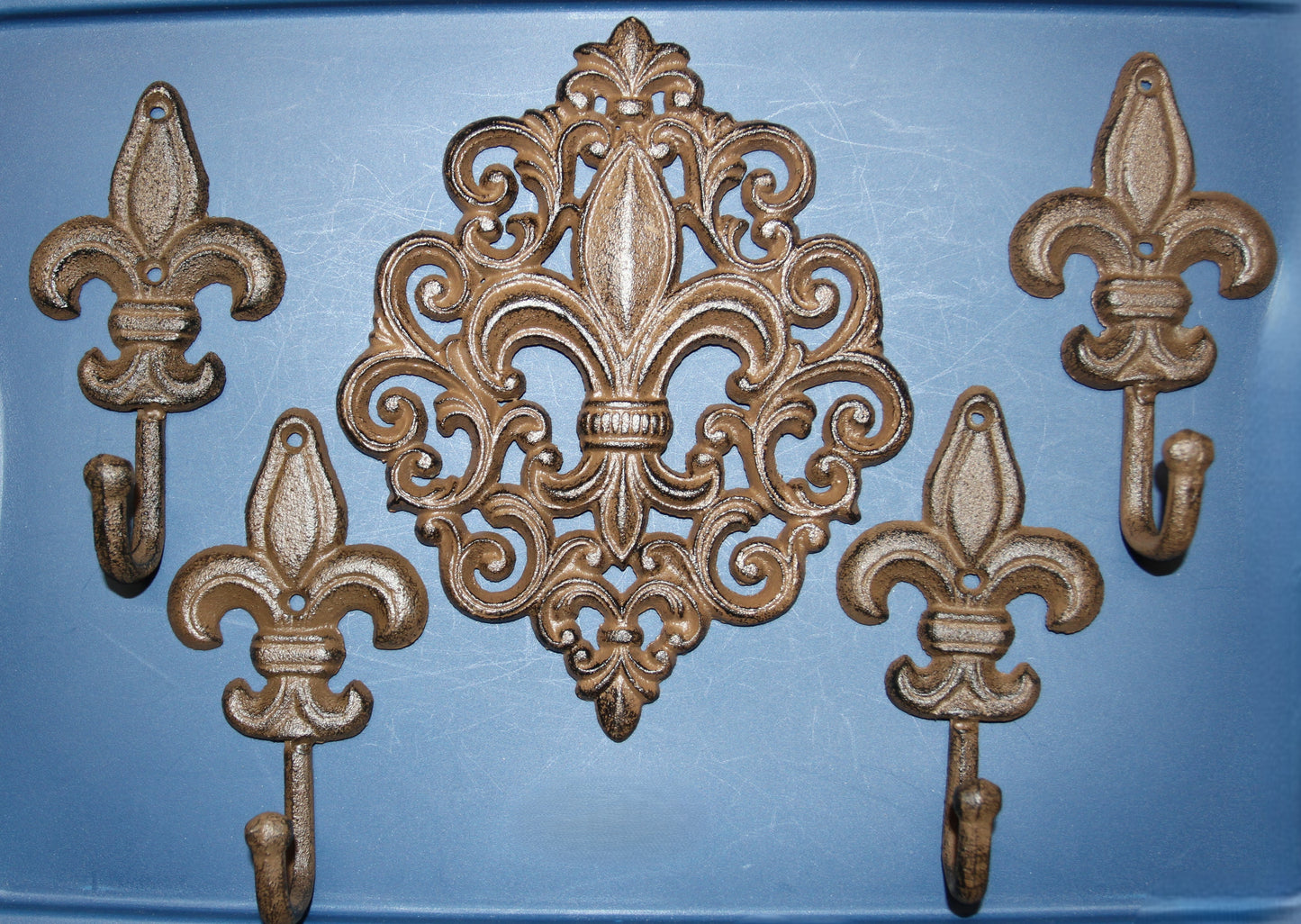 FLEUR DE LIS Wall Plaque And 4 Wall Hooks,Old World Charm, Victorian Style Home Accents F-10,27