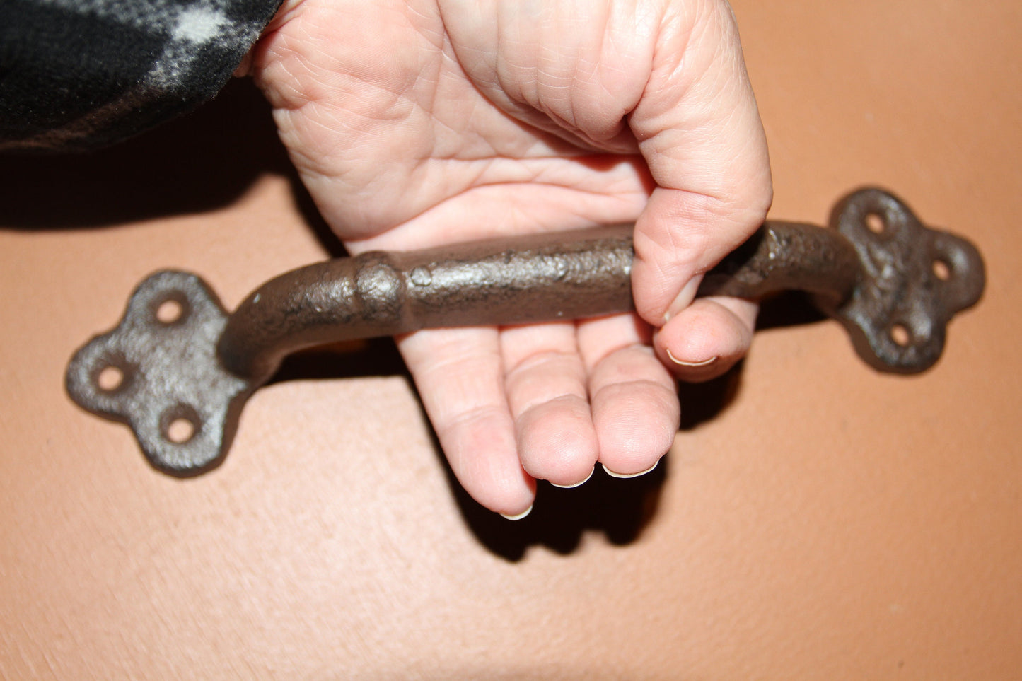 DRAWER/DOOR,large metal handles,bath decor, country decor,wood gates, garden decor, refinishing supply HW-101