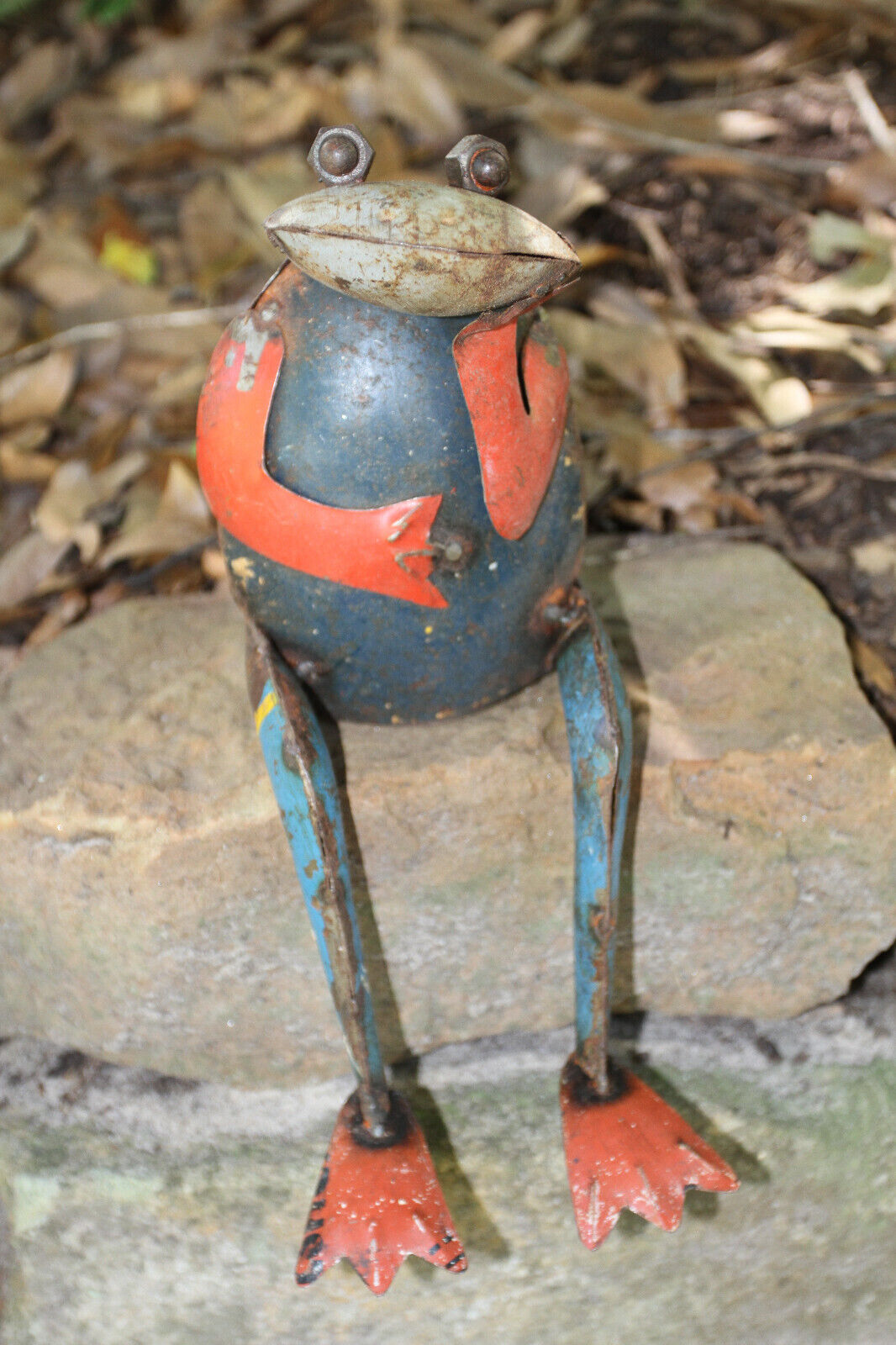 SITTING FROGS, Whimsical Yard Decor, Shelf Disply, Christmas Gift, Frog Decor, Counrty Decor N-67B