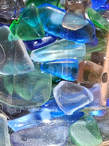 CRAFT SEA GLASS,craft supply,wire wrap jewelry supply,mosaic work,beach art,seashell mirror frames.  CS-89