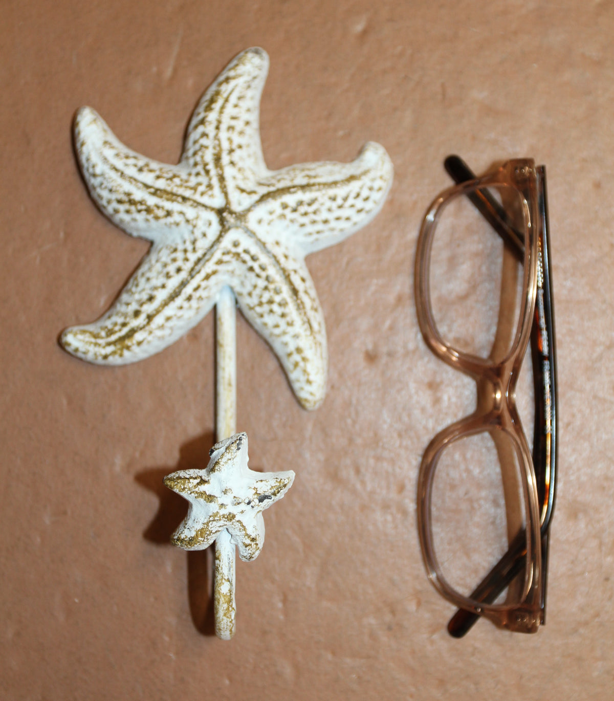 1-SEAFOAM STARFISH WALL HOOK,Large Generous Hook Opening,Beach Decor,Coastal Accents,Gifts,BL-53W