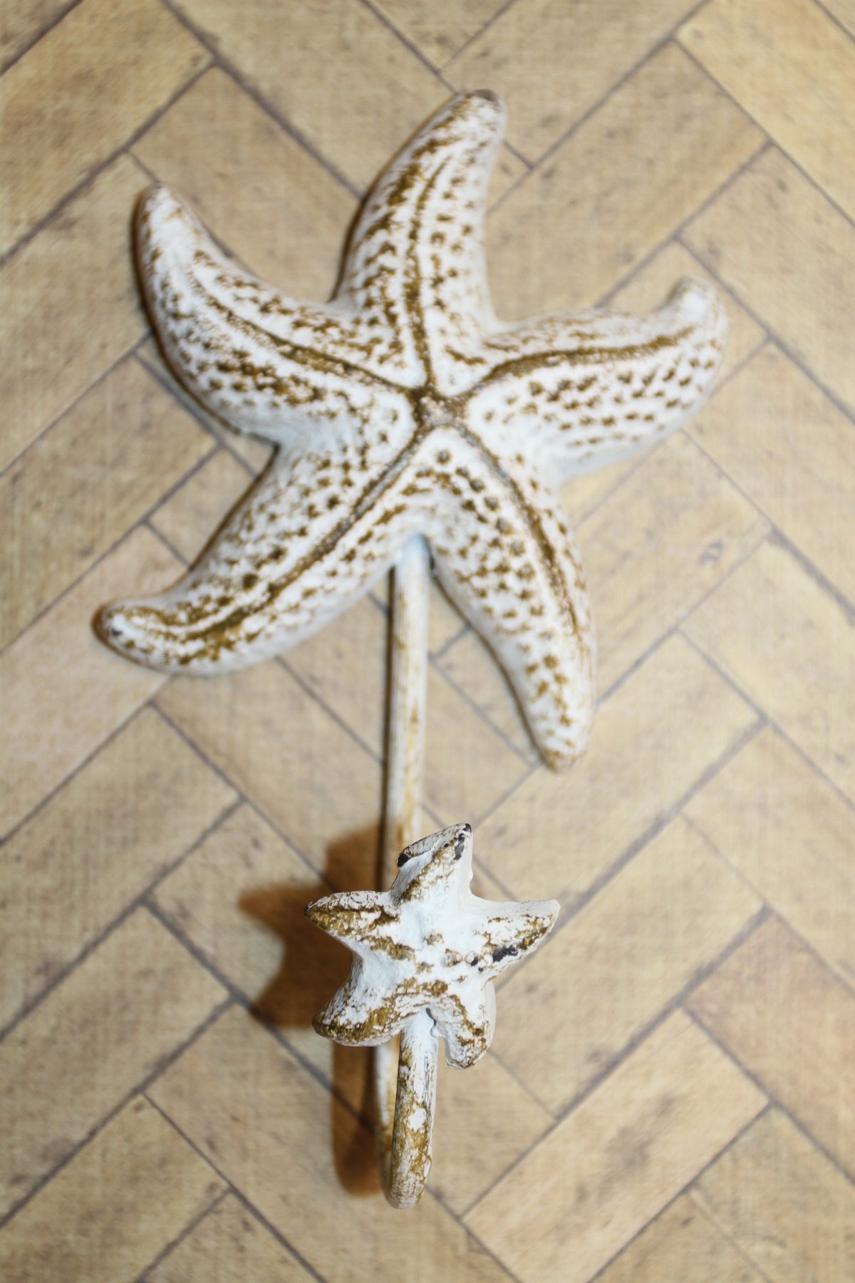 1-SEAFOAM STARFISH WALL HOOK,Large Generous Hook Opening,Beach Decor,Coastal Accents,Gifts,BL-53W