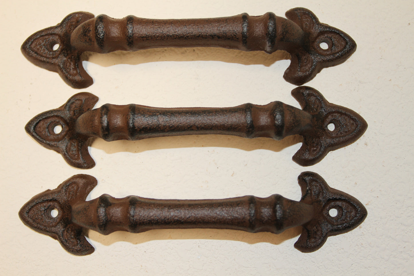 2-Dresser Drawer Pulls,FLEUR DE LIS Decor,Hardeware,All Occasion Gifts,Bath Decor,Kitchen Remodel, HW-10