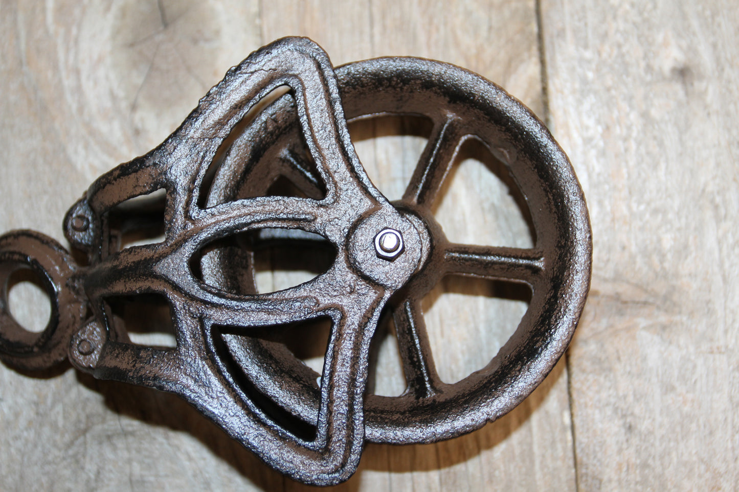 1-Metal Gear Pulley,Great for Dad's Workshop.The pulley is operational,Free Ship H-57B
