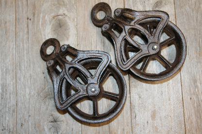 1-Metal Gear Pulley,Great for Dad's Workshop.The pulley is operational,Free Ship H-57B