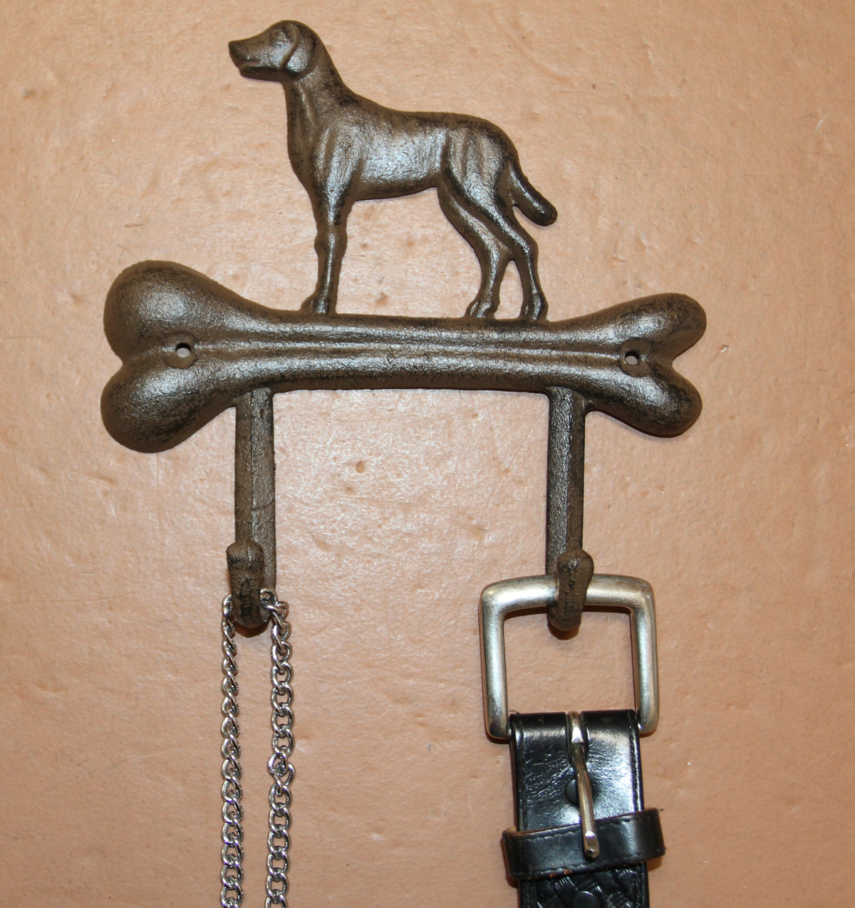 1-HOUND DOG Standing On A Bone,Double Hook,Home And Garden Organizations,Western Decor,W-32