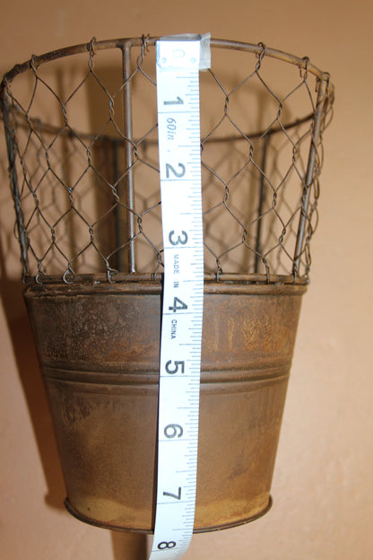 1-GARDEN DECOR,Chicken Wire Flower Pot,Country Decor,All Occasion Gifts,Plant Holder, GS-005