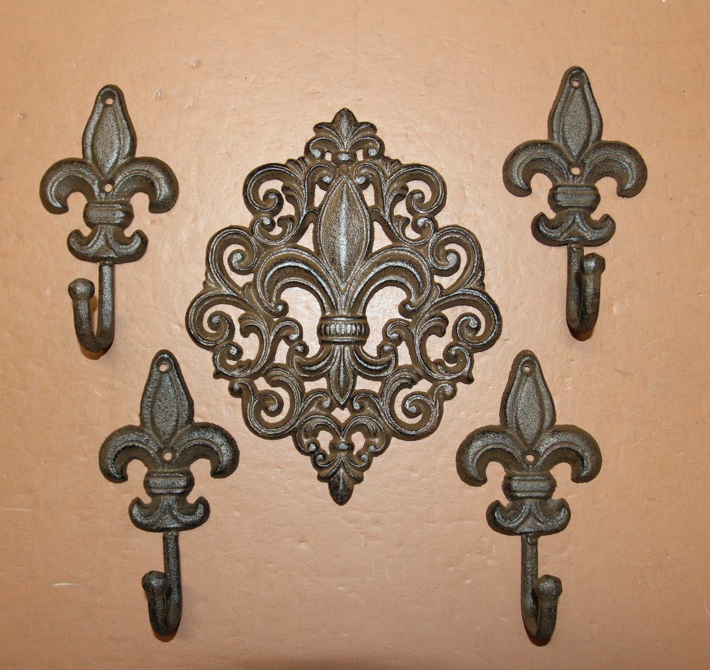 FLEUR DE LIS Wall Plaque And 4 Wall Hooks,Old World Charm, Victorian Style Home Accents F-10,27