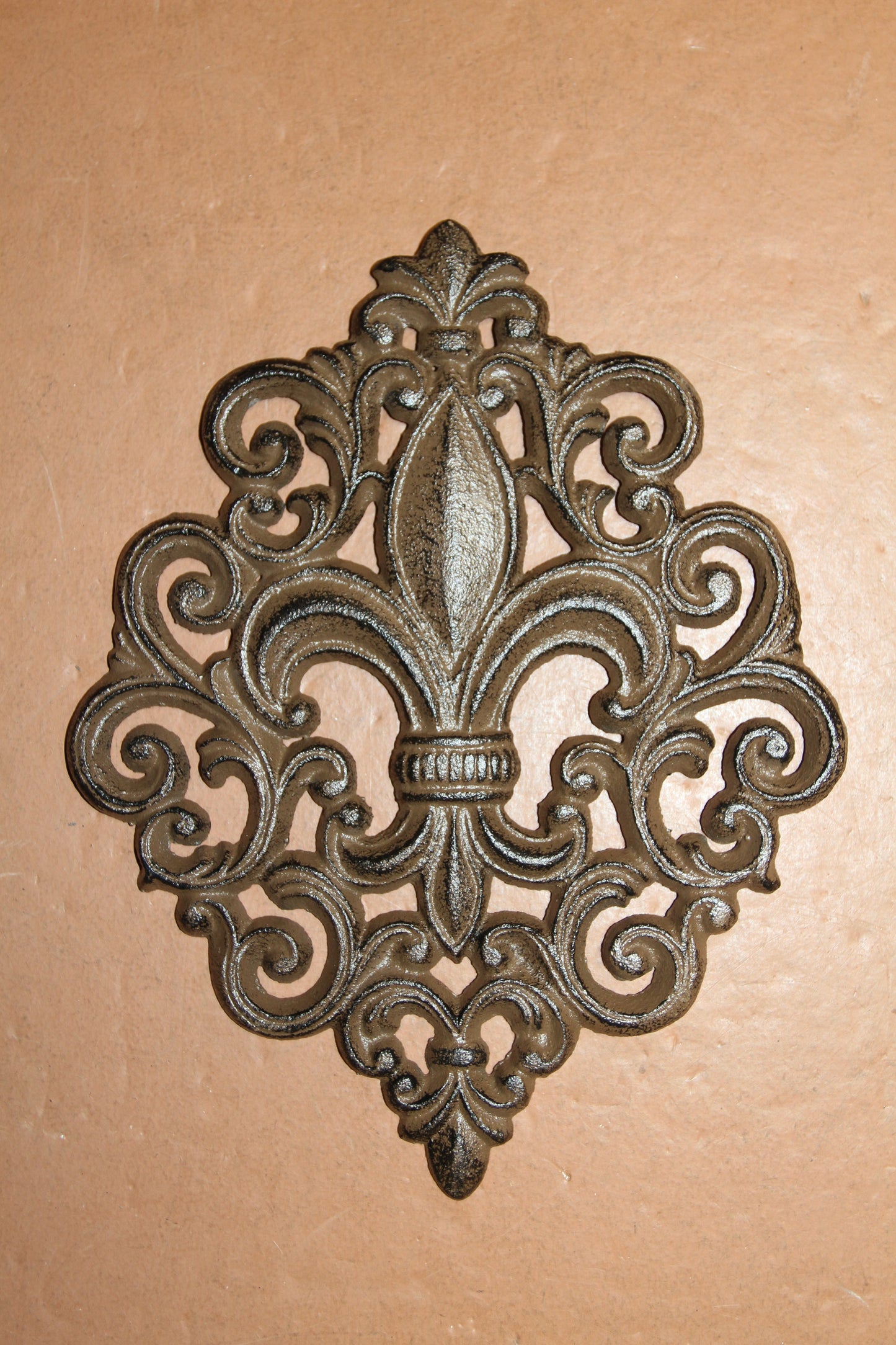 FLEUR DE LIS Wall Plaque And 4 Wall Hooks,Old World Charm, Victorian Style Home Accents F-10,27