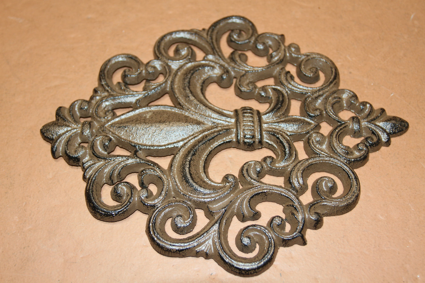 FLEUR DE LIS Wall Plaque And 4 Wall Hooks,Old World Charm, Victorian Style Home Accents F-10,27