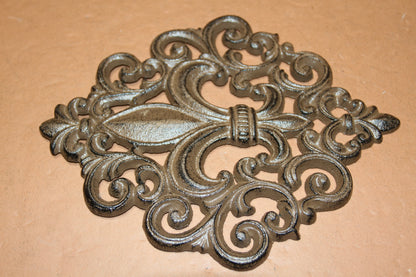 FLEUR DE LIS Wall Plaque And 4 Wall Hooks,Old World Charm, Victorian Style Home Accents F-10,27