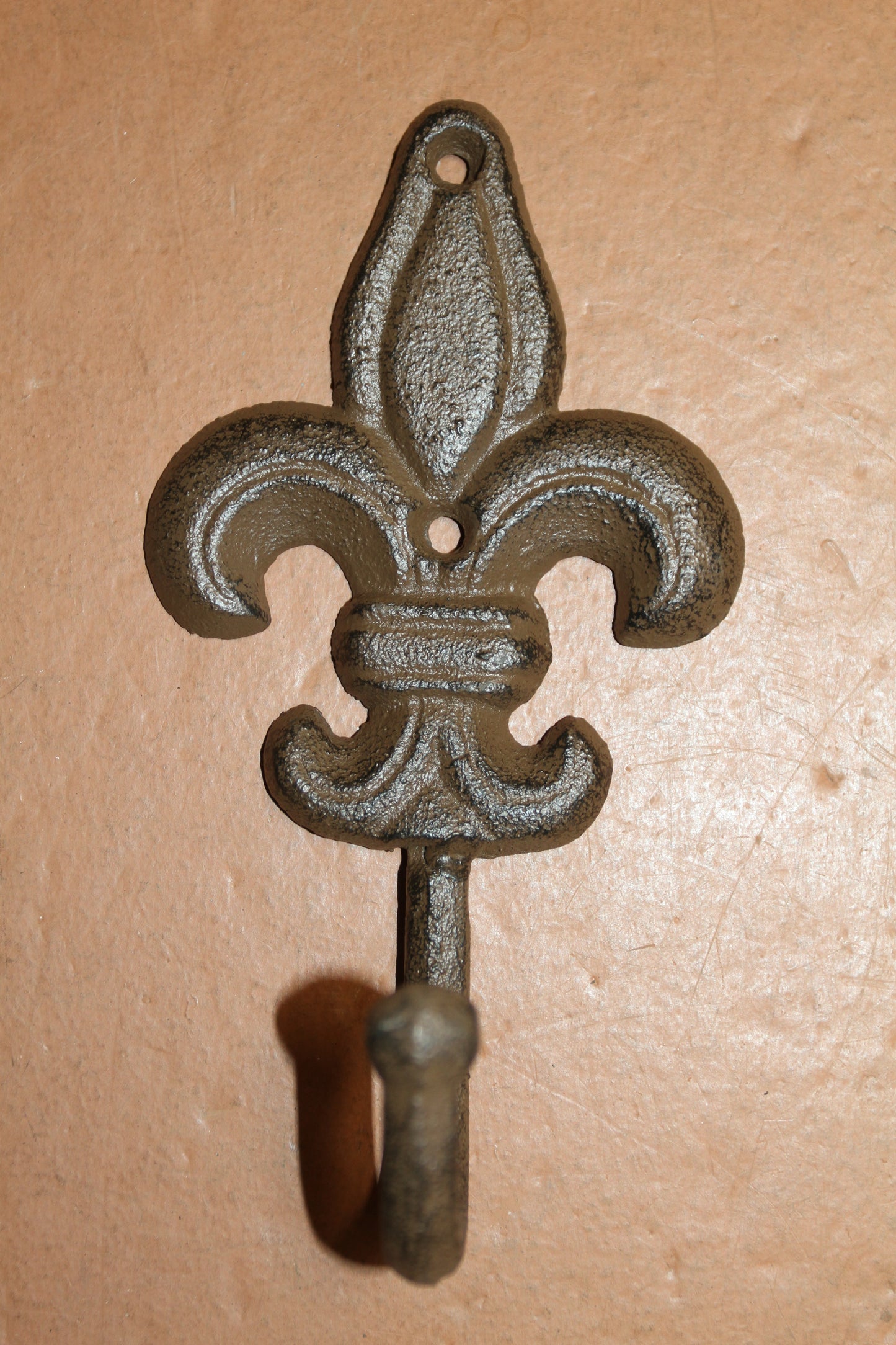 FLEUR DE LIS Wall Plaque And 4 Wall Hooks,Old World Charm, Victorian Style Home Accents F-10,27
