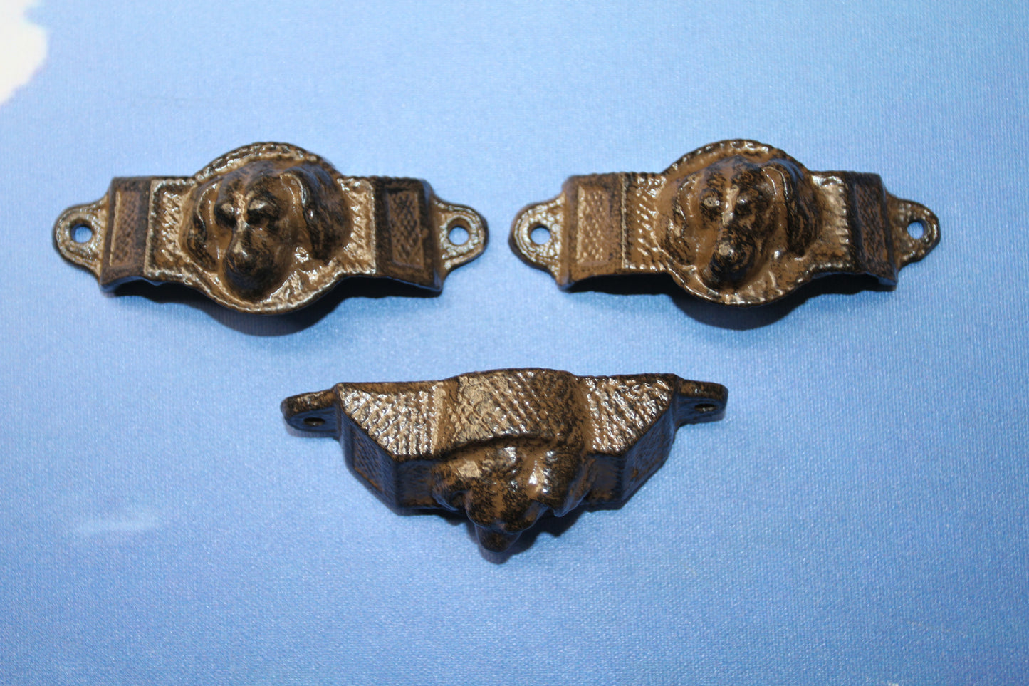 2 - BIN PULLS,Raised Design Dog Head Bin Cup Pulls,Dresser Pulls, Wood Craft Supply,Hardware HW-02