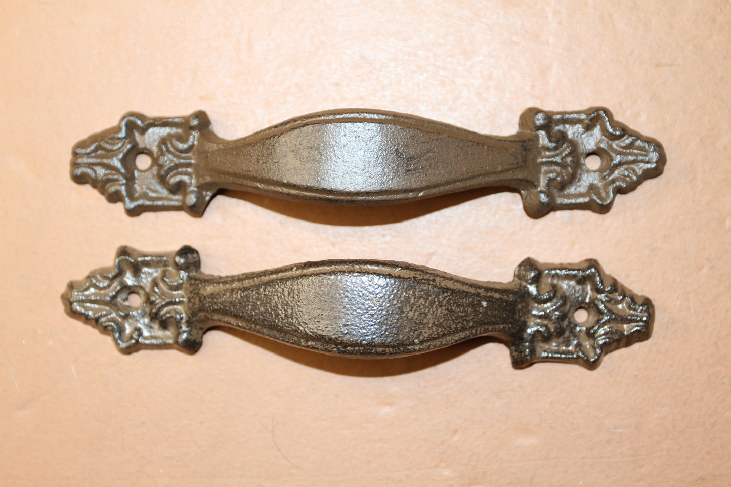 2- DRESSER DRAWER PULLS, Country Victorian Cabinet Hardware,Bath Decor,Kitchen Cabinet Hardware, HW-03