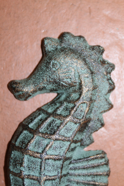 1-SEAHORSE WALL PLAQUE,Sea Life Wall Hanging,Beach House Accents,Bath Decor,Gifts,BL-77