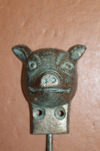 2-Wall Hooks,HAPPY PIGS,Restaurant Decor,Country,Farm And Ranch Style,Hanging Storage,H-95