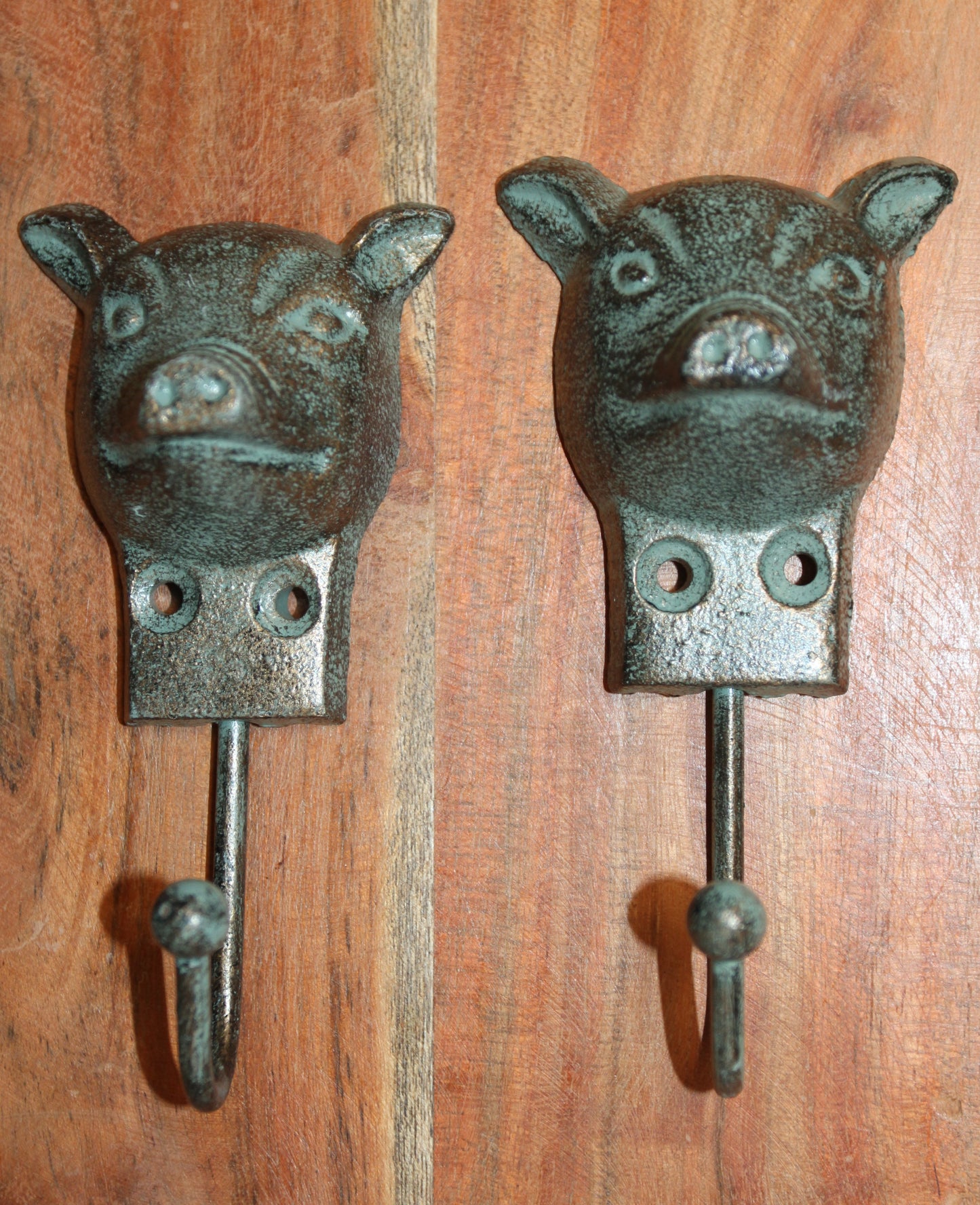 2-Wall Hooks,HAPPY PIGS,Restaurant Decor,Country,Farm And Ranch Style,Hanging Storage,H-95