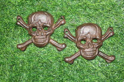 1-Metal SKULL AND CROSSBONES Wall Plaque,Pirates,Bikers Accents,Country Decor,All Occasion Gifts,H-132