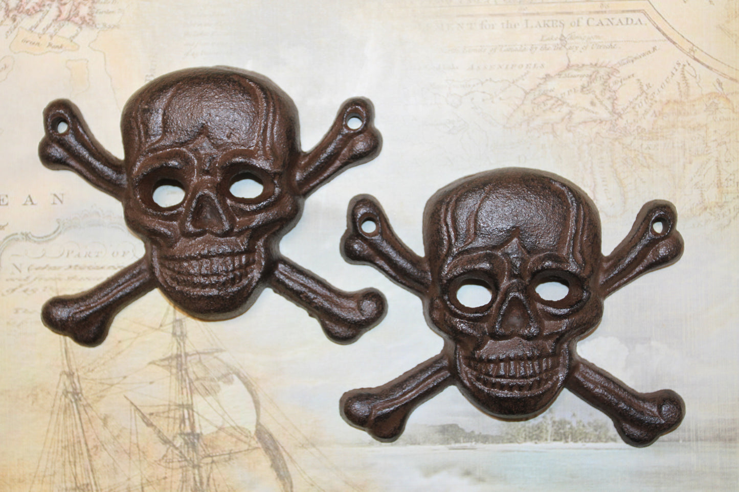 1-Metal SKULL AND CROSSBONES Wall Plaque,Pirates,Bikers Accents,Country Decor,All Occasion Gifts,H-132