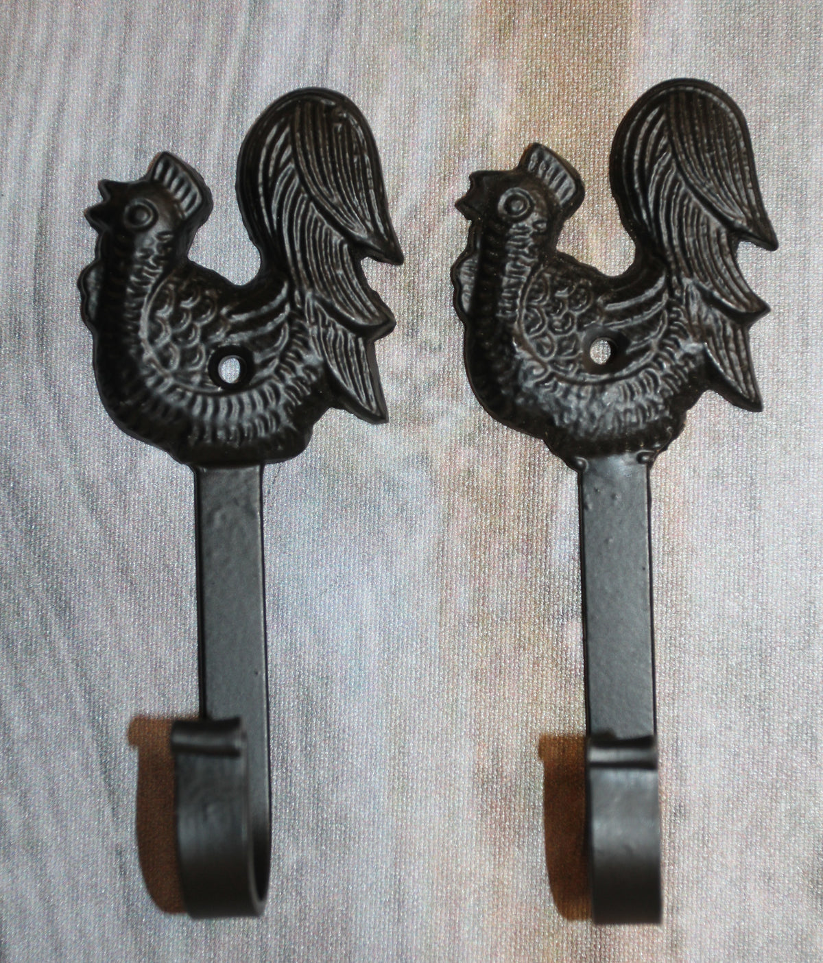 2-Wall Hooks,ROOSTERS,Country Decor,Ranch Style,Kitchen And Bath Storage Solution,Gifts,W-50