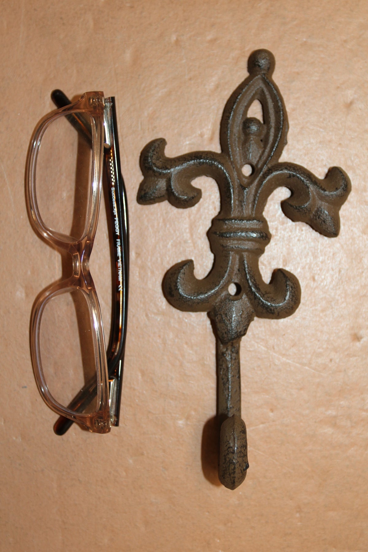 2-Ornate FLEUR DE LIS Wall Hooks,Kitchen Bath Decor,Country Style,Hanging Storage,Gifts,F-21