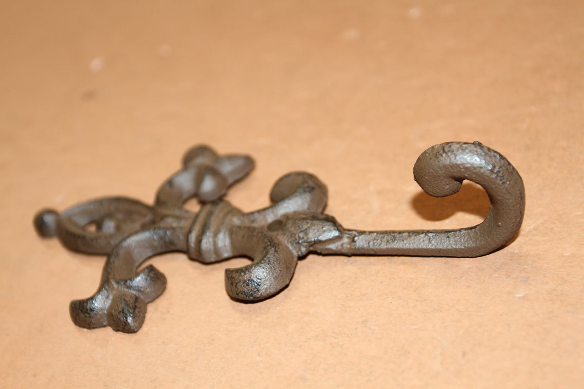 2-Ornate FLEUR DE LIS Wall Hooks,Kitchen Bath Decor,Country Style,Hanging Storage,Gifts,F-21