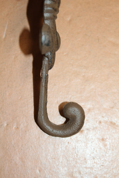 2-Ornate FLEUR DE LIS Wall Hooks,Kitchen Bath Decor,Country Style,Hanging Storage,Gifts,F-21