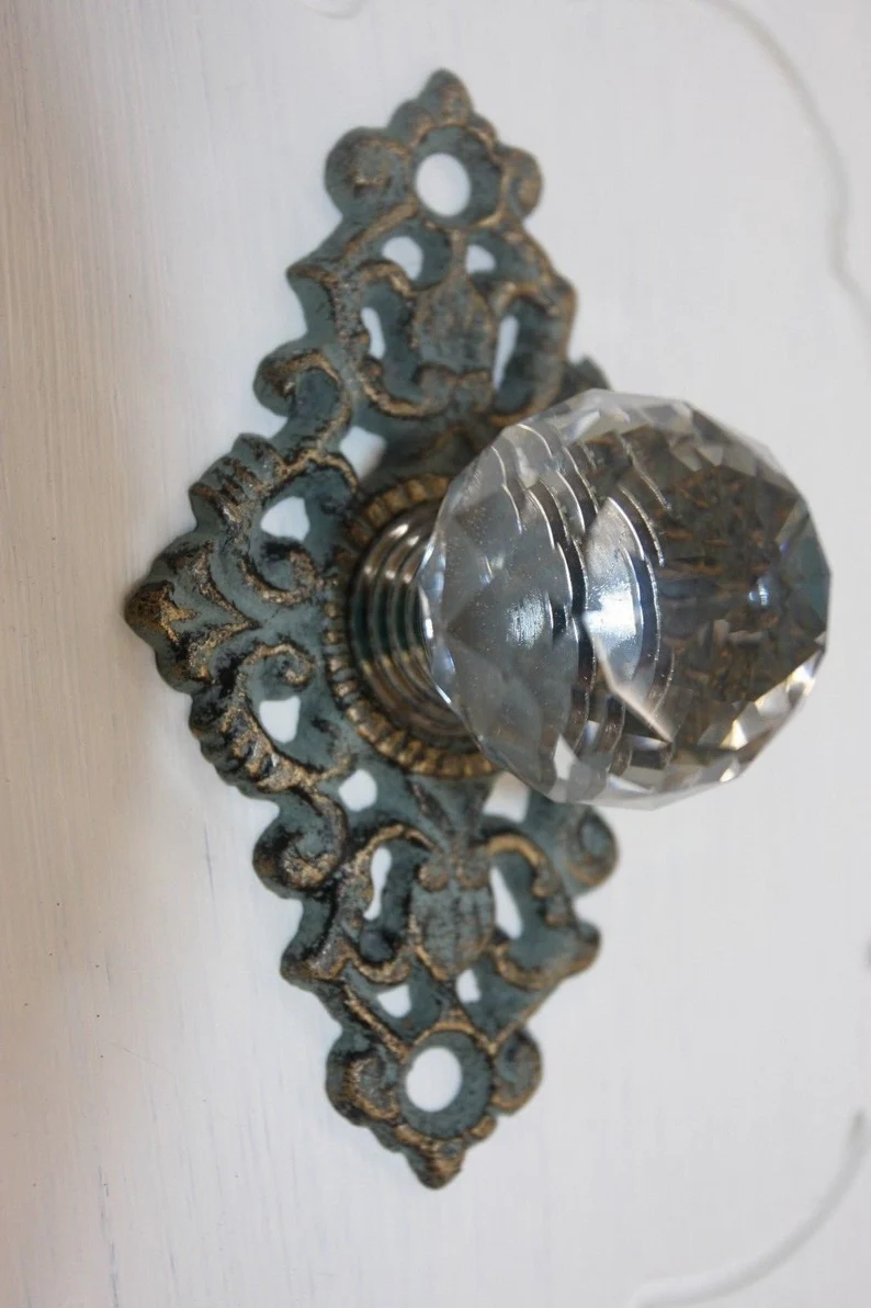 Classy Crystal Drawer Pulls, Small Knobs Hw-62